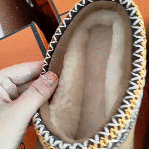 Tasman Women’s Slipper - Cozy Comfort for Winter 1