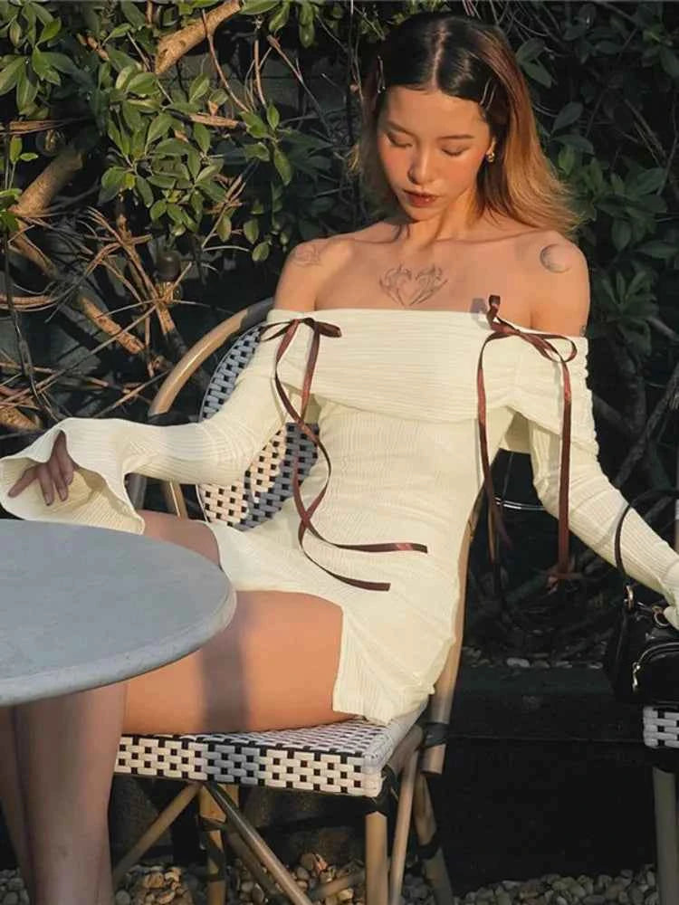 Lace-up Flare Long Sleeve Off-shoulder Backless Bodycon Mini Dress - Rown