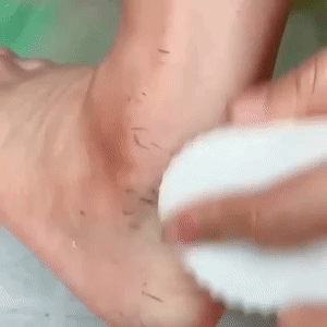 Super Soft Exfoliating Bath Sponge - Luxurious Skin Care 1