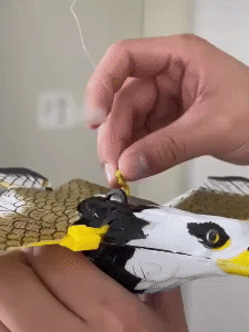 Flappy Bird Cat Toy - Keep Your Cat Entertained 1