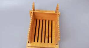 Bread Slicer - Slice Your Bread with Precision and Ease! 1